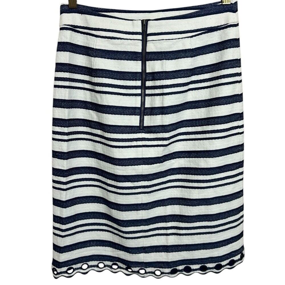 DE COLLECTION Striped Blue White Pencil Skirt Sz Medium Nautical Scalloped Hem - Picture 7 of 7